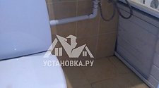  Установить отдельно стоящую стиральную машину под раковину