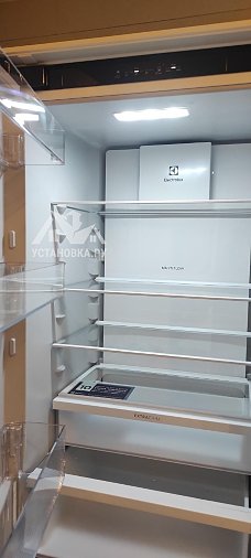 Установить новый встраиваемый холодильник