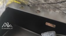 Вырезать отверстие под дозатор
