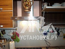 Работа по по установке и подключению точечных светильников в кухонной мебели