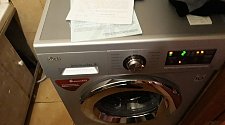 Установить отдельностоящую стиральную машину LG в ванной комнате