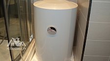 Установить накопительный водонагреватель в ванной
