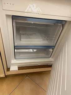 Установить холодильник