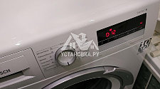 Установить отдельностоящую стиральную машину в ванной комнате Bosch на готовые коммуникации вместо прежней