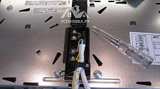 Установить электрический духовой шкаф Electrolux EOA55551AK