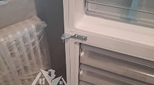 Перевесить двери холодильника