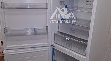 Перенавесить двери холодильника