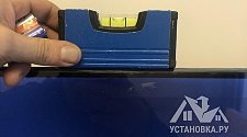 Установить/подвесить и настроить телевизор