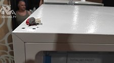 Перевесить двери на холодильнике