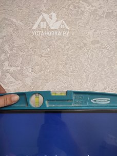 Установить/подвесить и настроить телевизор
