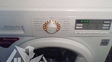 Установить стиральную отдельностоящую машину LG в ванной комнате