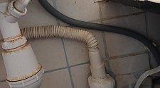 Установить новую отдельнуюстоящую стиральную машину 