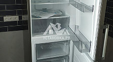 Перевесить двери на отдельно стоящем холодильники Атлант