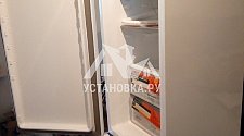 Перевесить двери на отдельностоящем холодильнике Hotpoint-Ariston