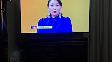 Установить/подвесить и настроить телевизор