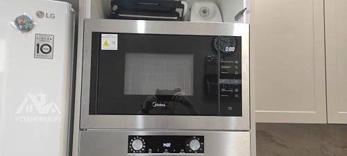 Установить встраиваемую микроволновую печь