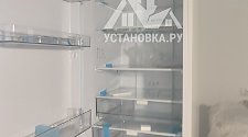 Перенавесить двери холодильника