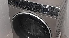 Установить отдельно стоящую стиральную машину Haier HW80-BP14979S в ванной комнате