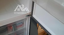 Перевесить двери на холодильнике