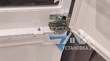 Перенавесить двери холодильника