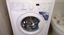 Установить отдельностоящую стиральную машину Indesit IWB 5083