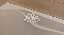 заменить герметик на стуке ванны и стены