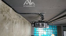 Установить проектор на потолок в районе метро Аэропорт