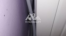  Установить ванной комнате отдельностоящую стиральную машину Индезит на место прежней