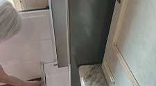 Перенавесить двери холодильника