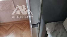 Перенавесить двери холодильника