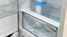 Перевесить двери на холодильнике