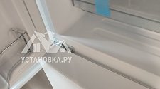 Перенавесить двери холодильника