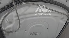 Установить отдельностоящую стиральную машину