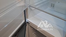 Перевесить двери на холодильнике