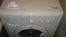 Установить стиральную машину Indesit IWUC
