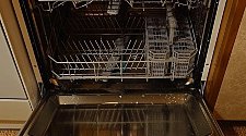 Установить/подключить посудомоечной машину