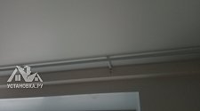 Установить новый настенный карниз