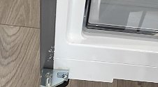 Установить холодильник или морозильник/Перенавесить двери холодильника