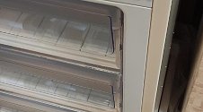 Перенавесить двери холодильника