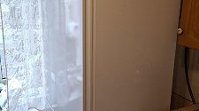 Установить холодильник и перенавесить на нём двери
