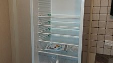 Перевесить двери на новом отдельностоящий в холодильнике Атлант