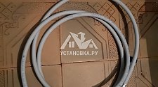 Установить в ванной комнате отдельностоящую стиральную машину Аристон на готовые коммуникации на место предыдущей