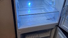 Установить новый отдельно стоящий холодильник