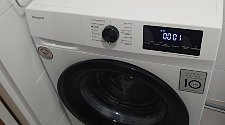 Установить отдельностоящую стиральную машину