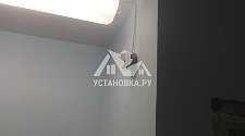 Установка новой потолочной люстры на планке