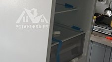 Перенавесить двери холодильника