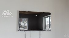 Установить/подвесить и настроить телевизор