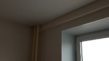 Установить новый настенный карниз