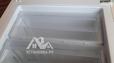 Перенавесить двери холодильника