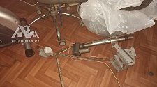 Демонтировать с балкона спутниковую тарелку